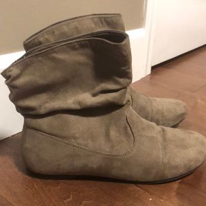 Like new suede booties size 9
